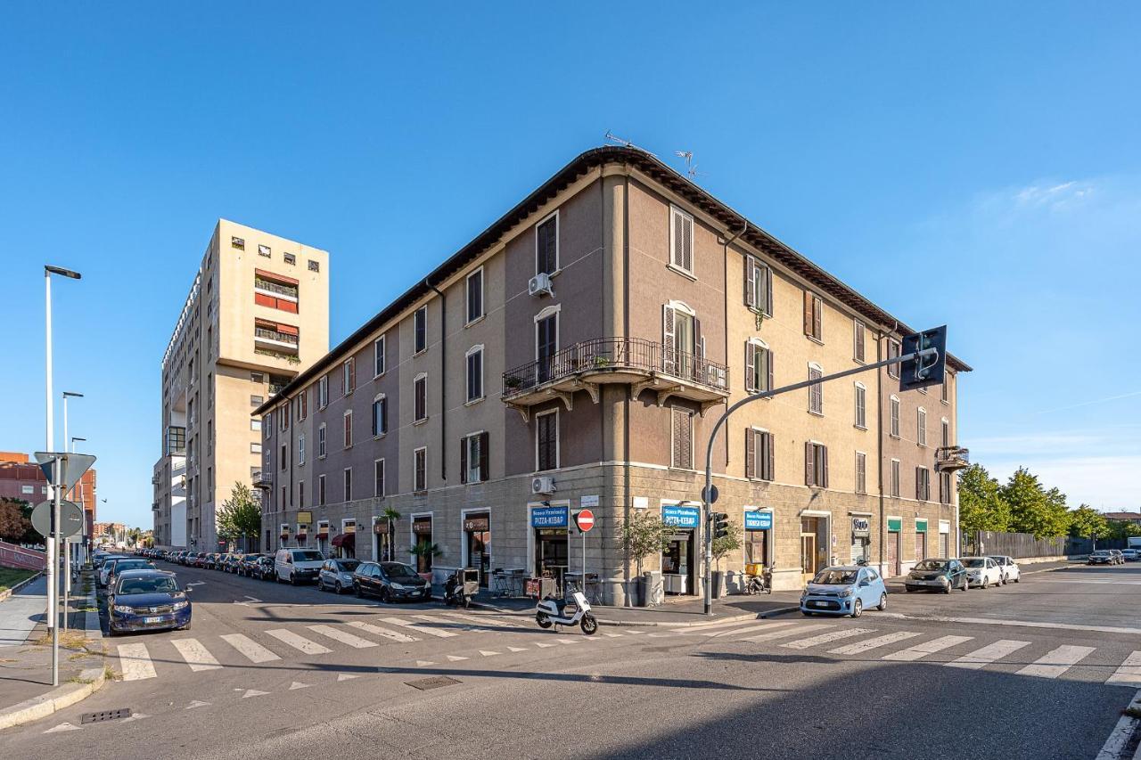 Design Suite In The Heart Of Bicocca University Milano Exterior foto